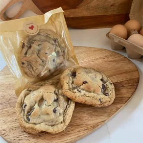Gluten-Free Chocolate Chip Cookie