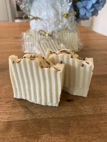 Lavender Soap with Local Raw Cow's Milk (3.5–4oz)