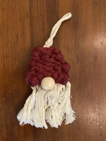 Small Santa Ornament (Macrame)